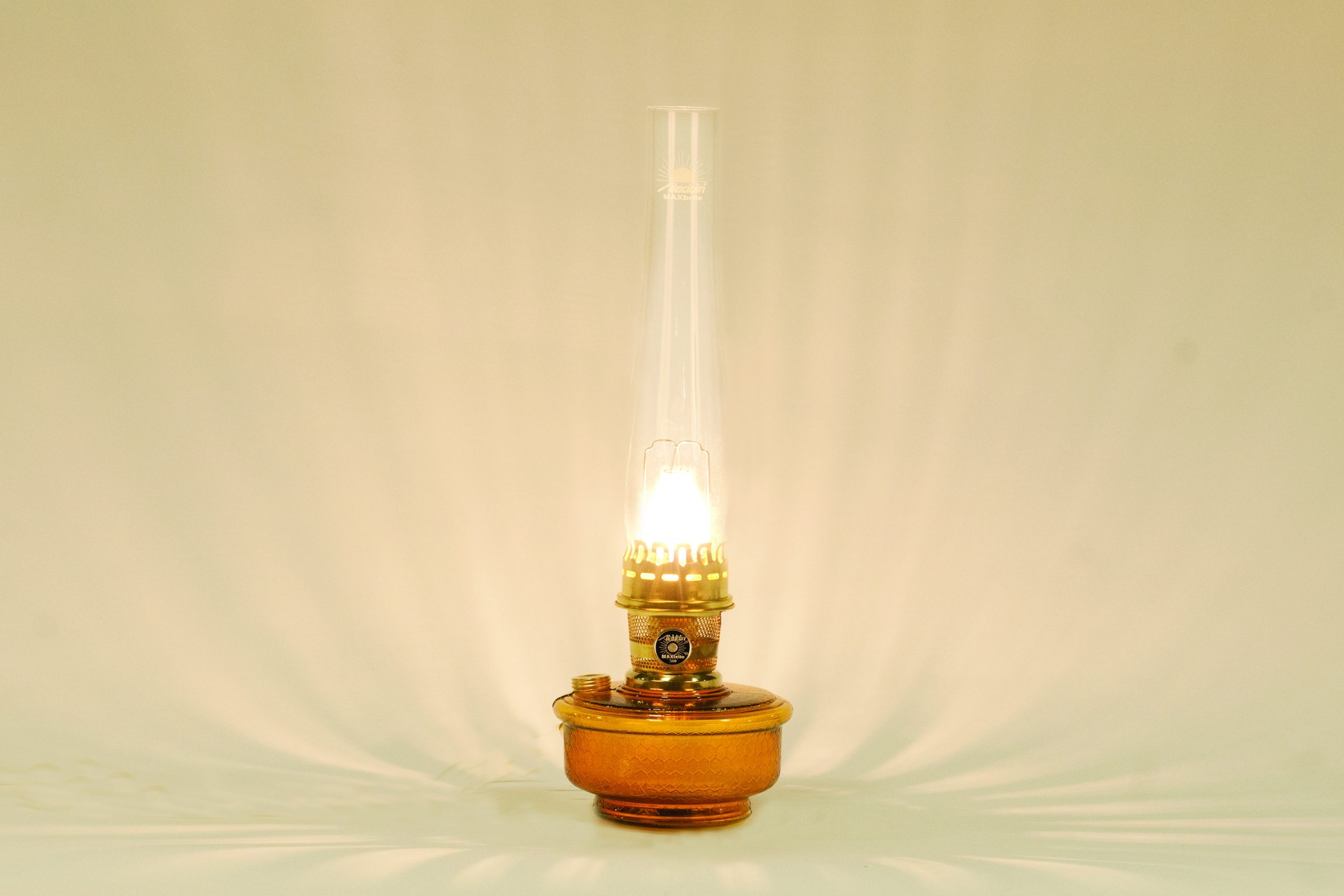 Vintage Brass Aladdin Genie Oil Lamp | Oriental Home Office Decor