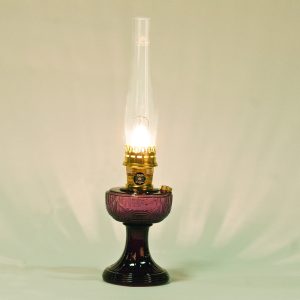 100007231-lincoln-drape-amethyst-table-lamp-w-brass
